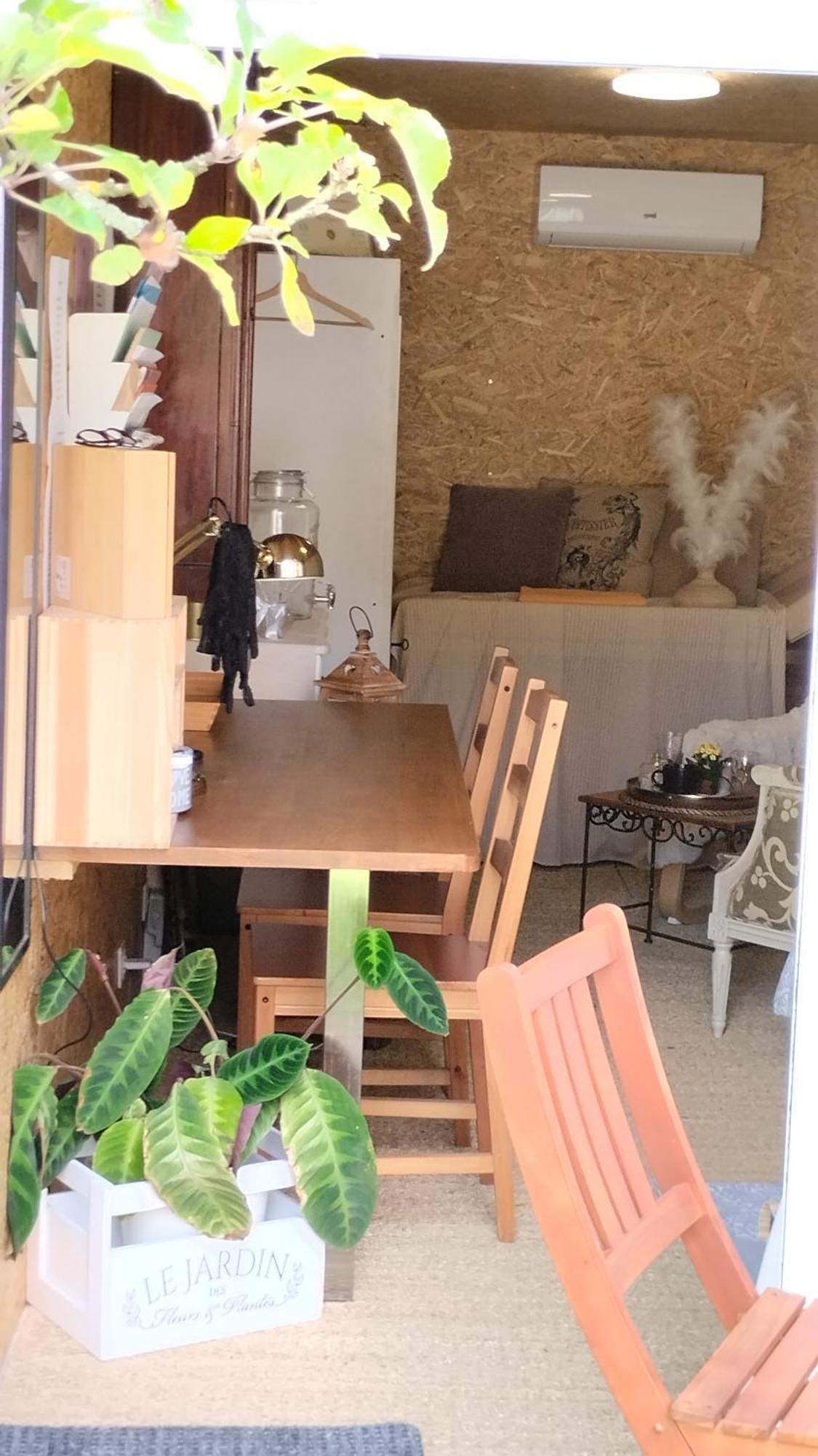 Le Laboratoire Shabby Chic De La Parfumerie Du Manoir Chavagne Exterior foto